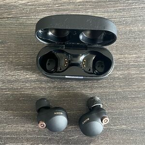 SONY WF-1000XM4 Wireless Earbuds